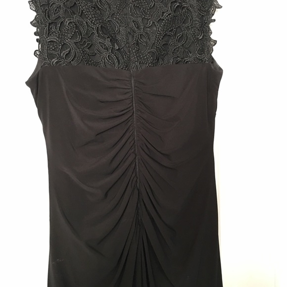 Long, lace & ruched formal - Picture 3 of 4